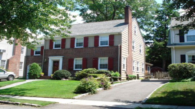 Consider Buying a Renovated House in Maplewood NJ